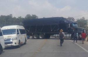 Campesinos de Teopisca instalan nuevamente bloqueo carretero en el tramo Teopisca – Comitán