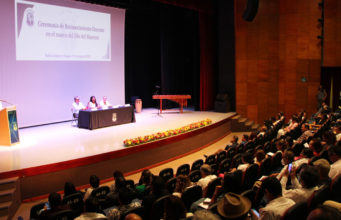 Reconoce rector de la UNICACH labor del personal académico