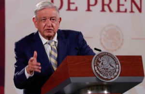 AMLO revela que ocho funcionarios de su Gabinete dejarán su cargo para buscar una candidatura