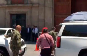 AMLO convoca cónclave de plana mayor de Morena en Palacio Nacional