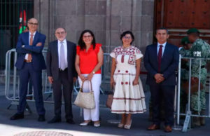 López Obrador se reúne con consejeros del INE en Palacio Nacional
