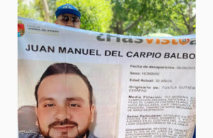 Marchan familiares y amigos de Juan Manuel del Carpio, desparecido en Tuxtla en días pasados