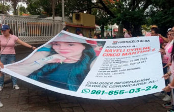 Familiares y amigos de Nayeli Cyrene marchan en Tuxtla Gutiérrez para exigir su localización
