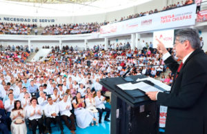 Rinde Carlos Morales su segundo informe de gobierno y destaca la reducción de la deuda pública