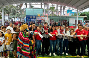 Carlos Morales Inaugura Domo Deportivo en la Colonia Popular