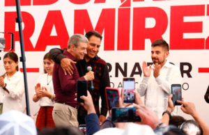 Aquiles Espinosa encabeza las encuestas al interior de Morena