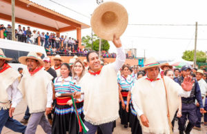 Chanal recibe con júbilo y algarabía a Eduardo Ramírez