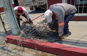 Operativo Municipal en Tuxtla Gutiérrez: Retiro de Cables para una Ciudad Más Segura y Limpia