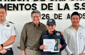 Reconoce Carlos Morales a policías de Tuxtla y dignifica su labor