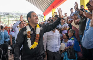 La mayor batalla de Chiapas es contra la ignorancia: Eduardo Ramírez