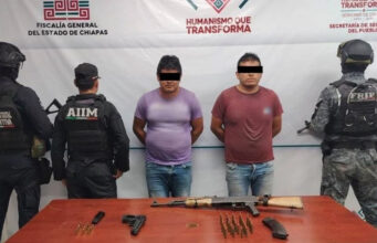 Tres detenidos luego de bloqueos carreteros y quema de vehículos en Chiapas
