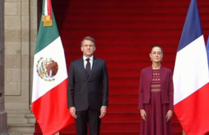 Sheinbaum recibe en Palacio Nacional a Macron para abordar temas económicos y la devolución de algunos códices