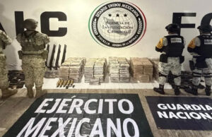 En Chiapas, autoridades federales catean un inmueble, aseguran un arsenal y más de media tonelada de cocaína