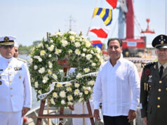 Eduardo Ramírez reconoce a las mujeres y los hombres de la Secretaría de Marina