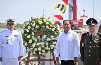 Eduardo Ramírez reconoce a las mujeres y los hombres de la Secretaría de Marina