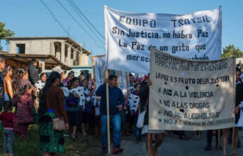 Familias de Chenalhó piden auxilio: denuncian que grupo armado las obliga a pagar balas y a sus niños a consumir droga